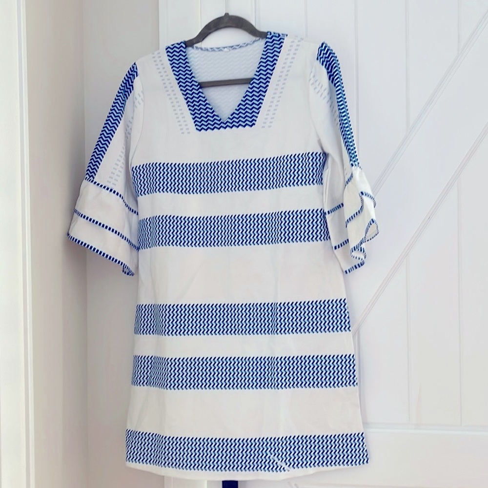 Summer dress. White and blue. Size M